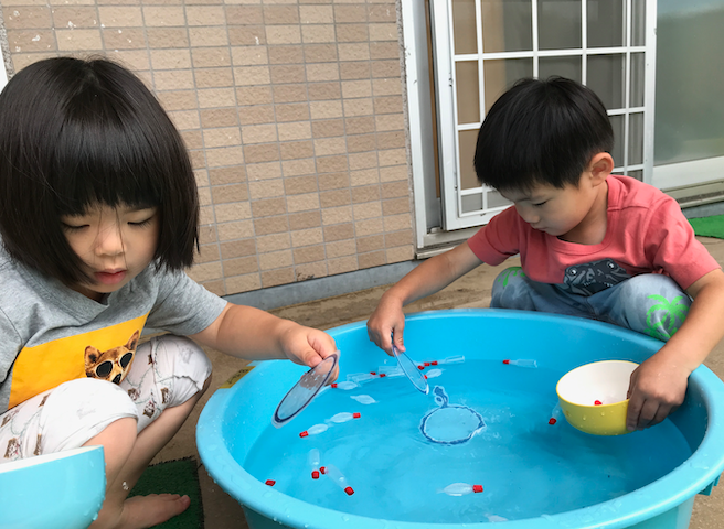 金魚すくい にじ